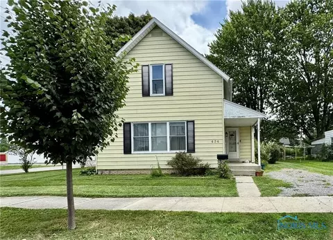 434 N Walnut St, Bryan, OH 43506