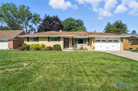 5941 Holly Glenn Dr, Toledo, OH 43612