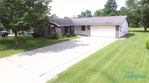 1624 Woodhurst Dr, Defiance, OH 43512