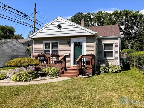 5815 Acoma Dr, Toledo, OH 43623