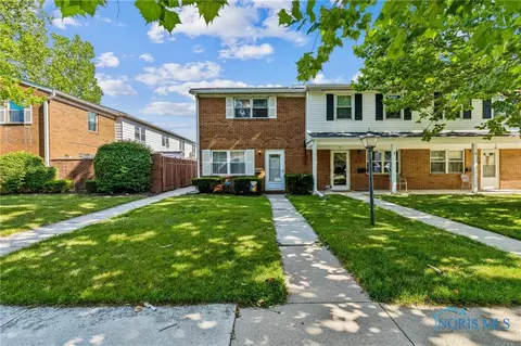 1724 Queenswood Dr #U-2A, Findlay, OH 45840