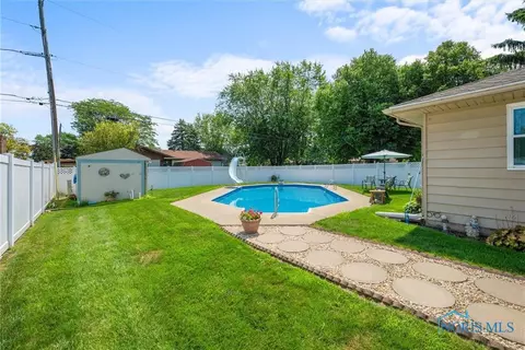 3039 Springtime Dr, Oregon, OH 43616 photo 20