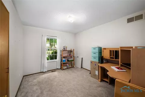 3039 Springtime Dr, Oregon, OH 43616 photo 18