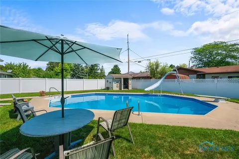 3039 Springtime Dr, Oregon, OH 43616 photo 23