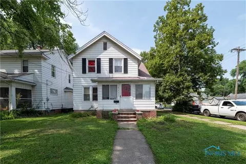 902 Brinton Dr, Toledo, OH 43612