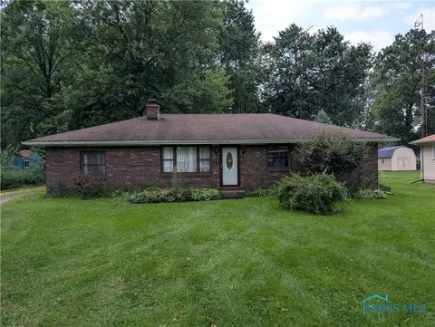 1131 Centennial Rd, Toledo, OH 43617