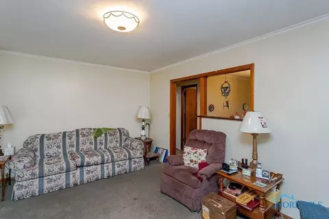 1614 Campbell St, Toledo, OH 43607 photo 9