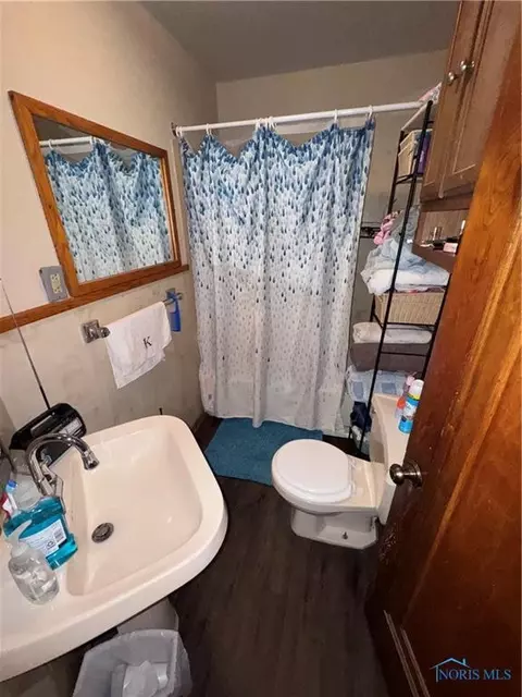 202 E Union St, Walbridge, OH 43465 photo 18