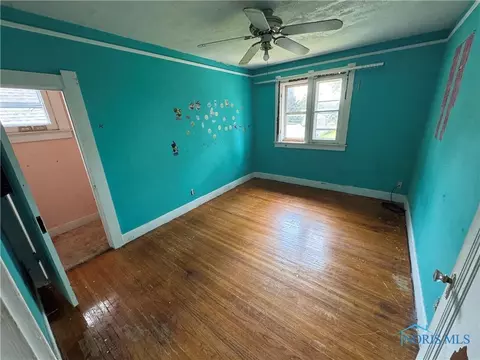 202 E Union St, Walbridge, OH 43465 photo 5