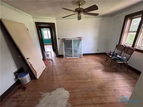 202 E Union St, Walbridge, OH 43465 photo 9