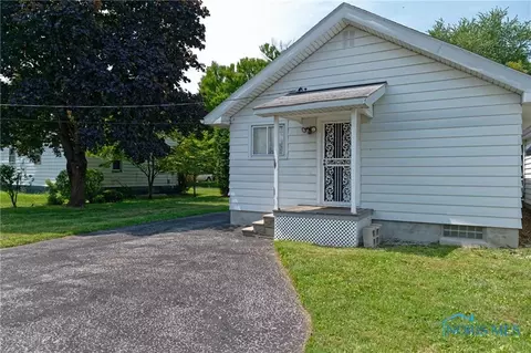 628 Waverly Ave, Toledo, OH 43607 photo 4