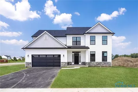 8824 Harlow Ct, Sylvania, OH 43560
