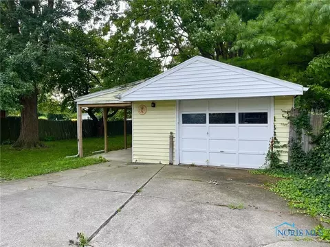 4459 Thackeray Rd, Maumee, OH 43537 photo 14