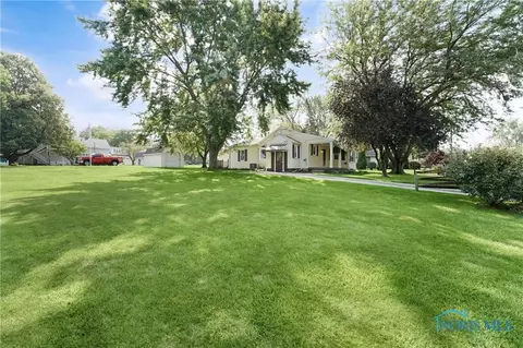 1903 Sharon Dr, Northwood, OH 43619