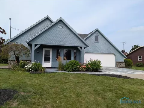 221 Farmington Rd, Archbold, OH 43502