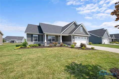15038 Cypress Dr, Perrysburg, OH 43551