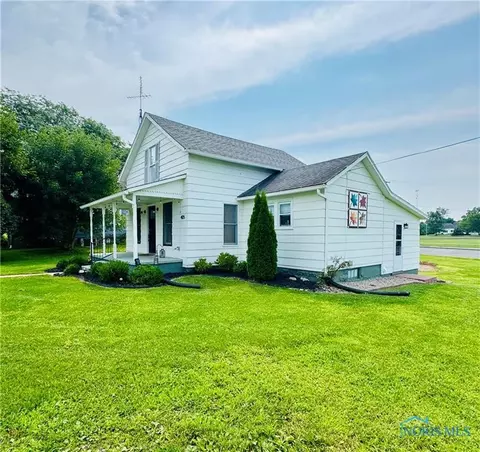 405 W Indiana St, Edon, OH 43518 photo 3