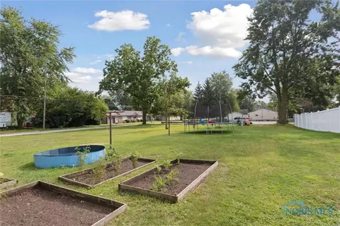 206 N Adrian St, Lyons, OH 43533 photo 30