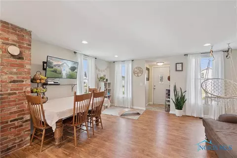 206 N Adrian St, Lyons, OH 43533 photo 11