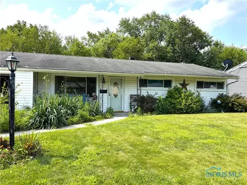 2953 Edgebrook Dr, Toledo, OH 43613