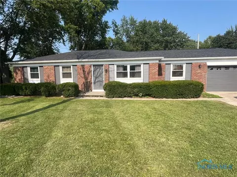 1979 Colwell Cir, Defiance, OH 43512