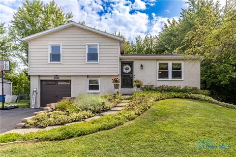 231 Mallard Rd, Perrysburg, OH 43551