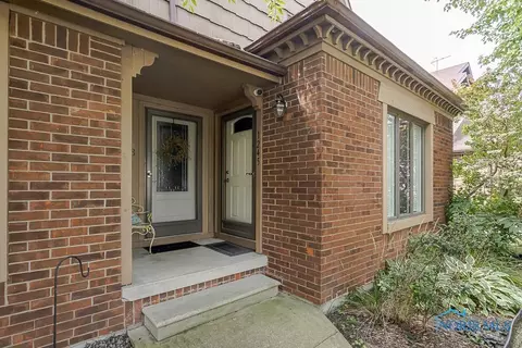 1245 Applegate St, Waterville, OH 43566 photo 4