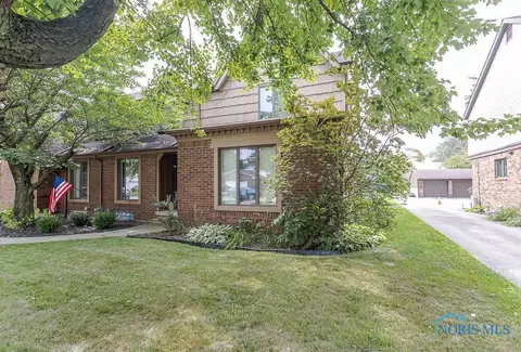 1245 Applegate St, Waterville, OH 43566 photo 3