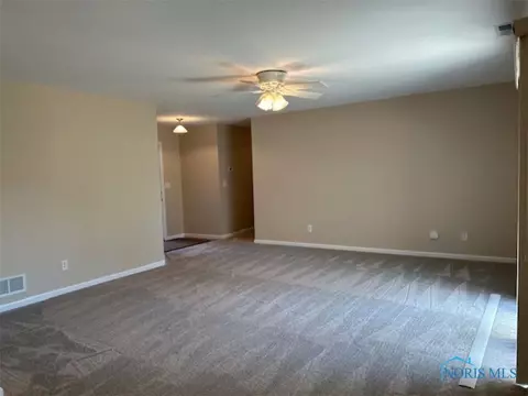 143 Amy Dr, Bryan, OH 43506 photo 4