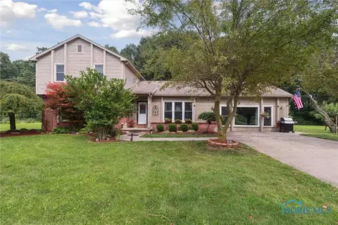 725 Donovan Rd, Curtice, OH 43412