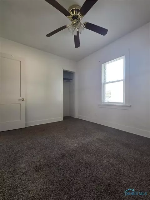 112 Guy St, Walbridge, OH 43465 photo 5