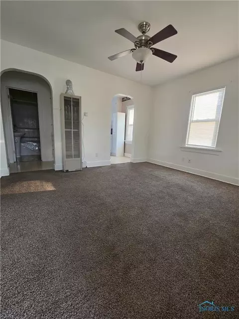 112 Guy St, Walbridge, OH 43465 photo 9