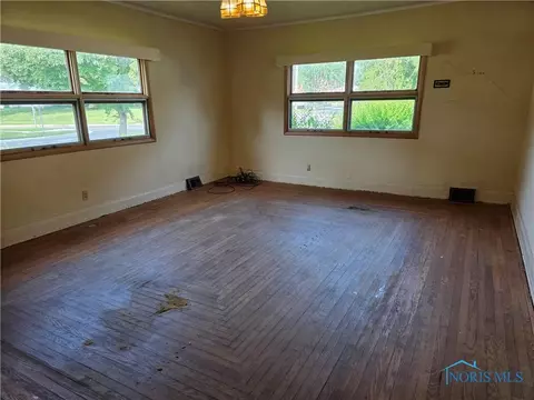 40 W Main St, Leipsic, OH 45856 photo 7
