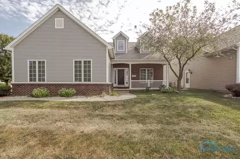 3203 Rivers Edge Dr, Perrysburg, OH 43551