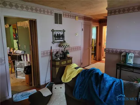 508 N Johnson St, Ada, OH 45810 photo 8