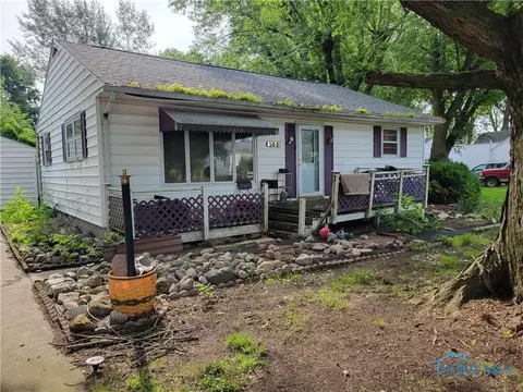508 N Johnson St, Ada, OH 45810 photo 2