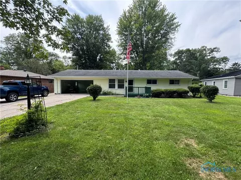 203 Bassard Dr, Defiance, OH 43512