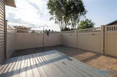 312 Winter Pine Dr, Findlay, OH 45840 photo 4