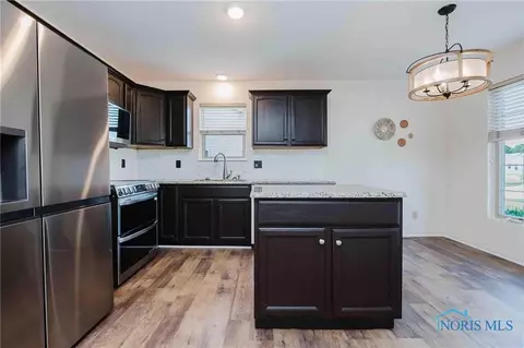 312 Winter Pine Dr, Findlay, OH 45840 photo 9