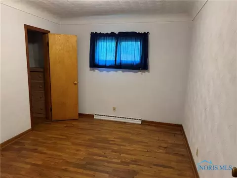 324 E North St, Deshler, OH 43516 photo 13