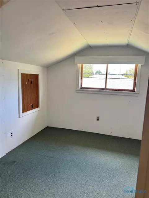 324 E North St, Deshler, OH 43516 photo 15