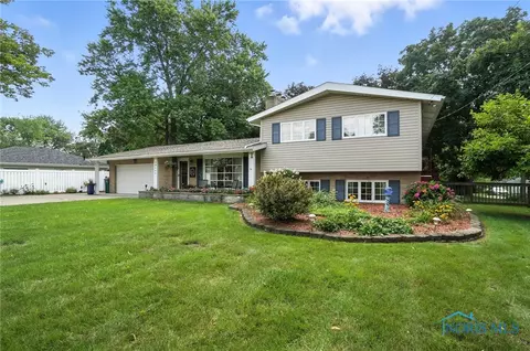 28664 E River Rd, Perrysburg, OH 43551