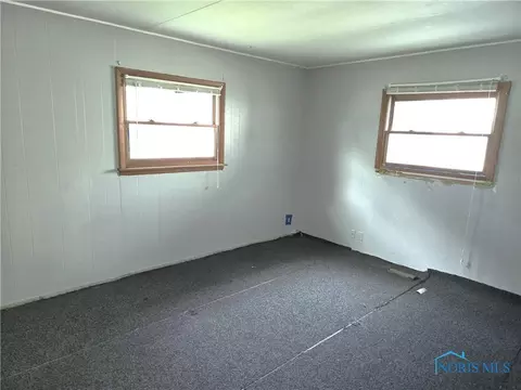 Bedroom - 4501 Thackeray Rd, Maumee, OH 43537 photo 1 of 1