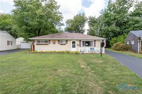 408 National Ct, Findlay, OH 45840
