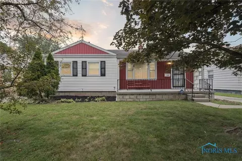 1378 June Dr, Maumee, OH 43537