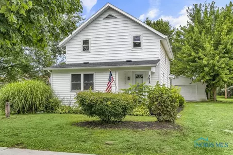 118 W North St, Wayne, OH 43466