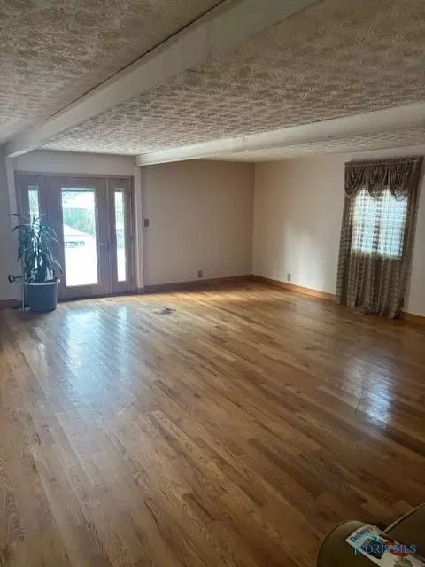 648 Hazel Ave, Lima, OH 45801 photo 2