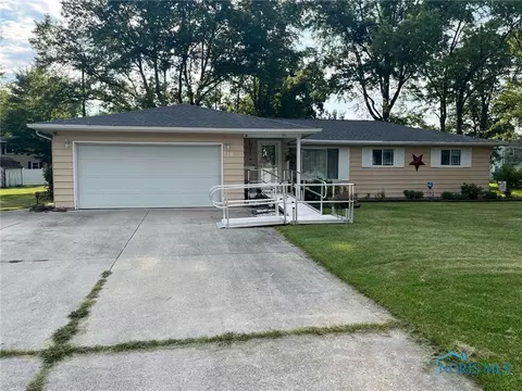 110 Westfield Ave, Defiance, OH 43512