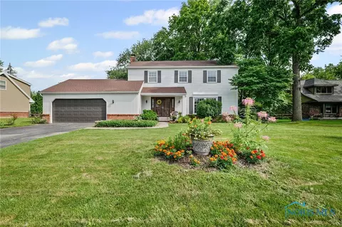 920 Bexley Dr, Perrysburg, OH 43551