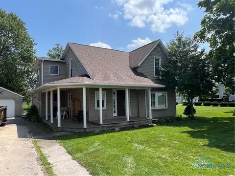 8233 Independence Rd, Defiance, OH 43512